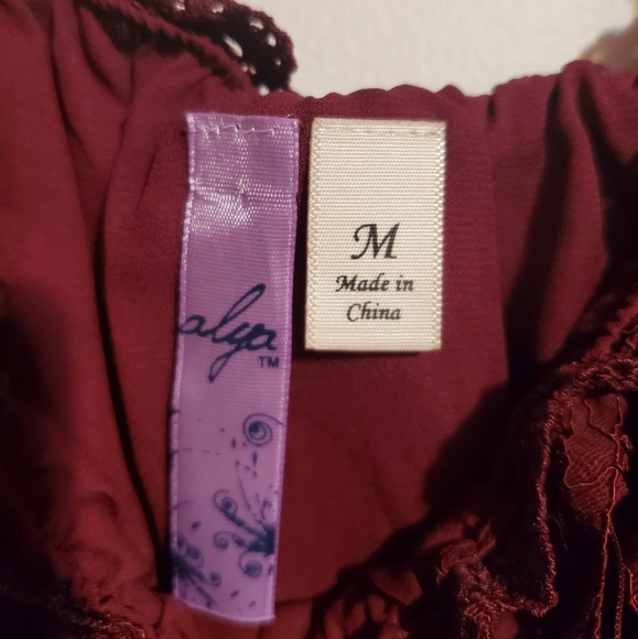 Alya off shoulder top - Picture 4 of 4